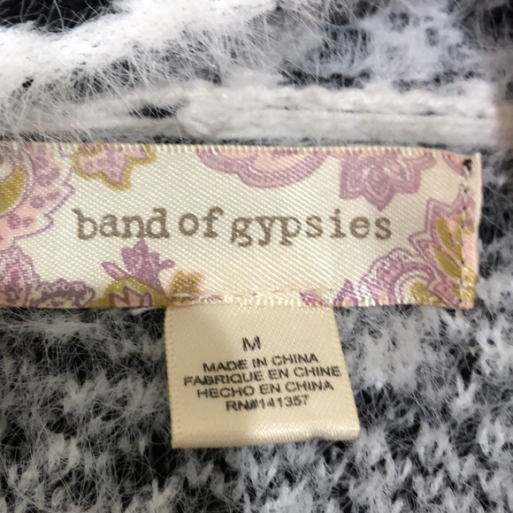 Band of Gypsies Cardigan Sweater Duster Size Medium White Black Reptile Eyelash - Picture 6 of 10